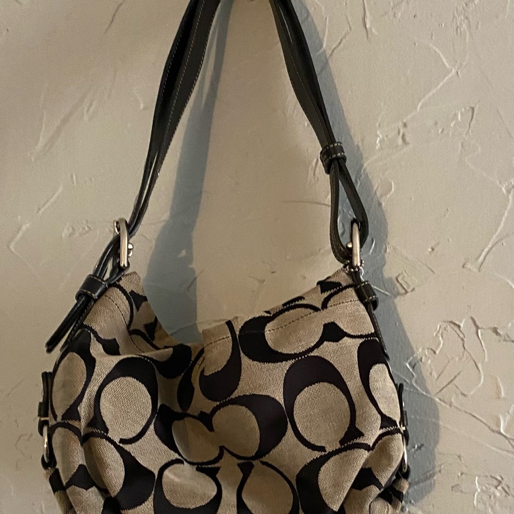 Coach Signature Canvas Black and Gray Purse Y2K Zippers Close